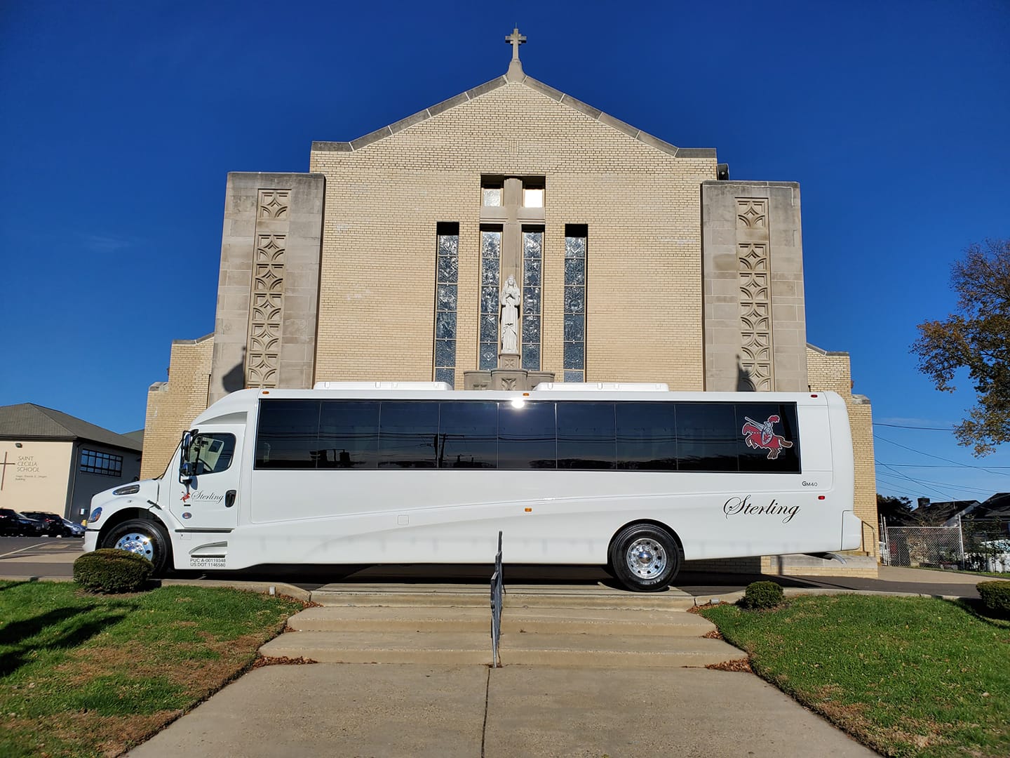 76173112_10212981519571679_2792773420180307968_o Sterling Limousine